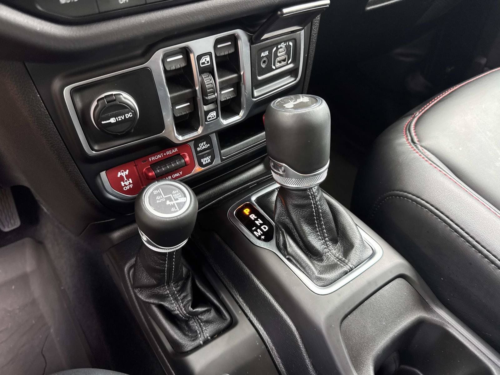 Used 2026 Jeep Wrangler Unlimited Rubicon AWD/4WD image 26