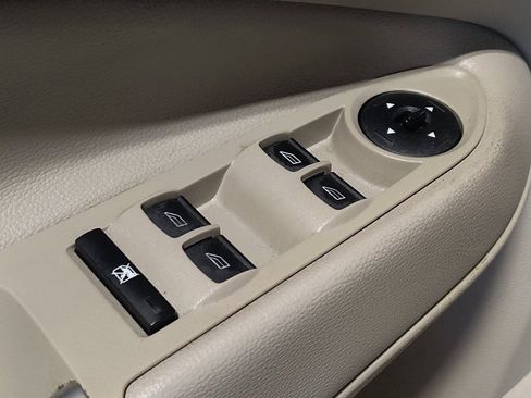 Used 2018 Ford Escape SE w/ SE Sync 3 Package image 27