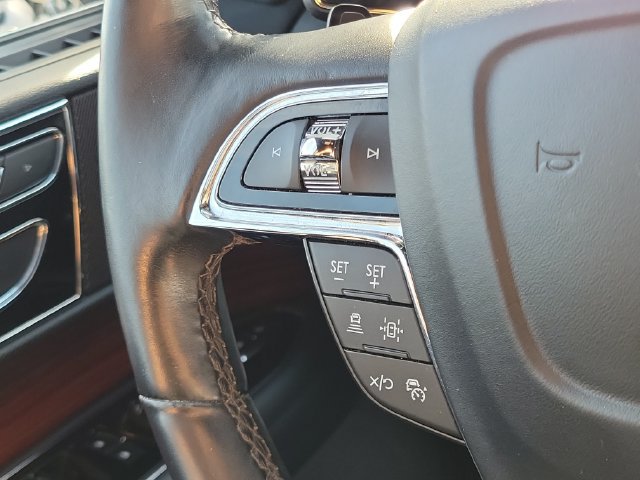 Certified 2022 Lincoln Navigator 4WD image 12