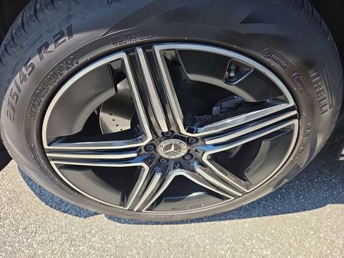 Certified 2025 Mercedes-Benz GLE 450 4MATIC image 4