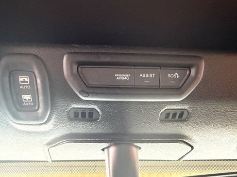 Used 2023 Jeep Wrangler Unlimited w/ Sun & Screen Package AWD/4WD image 40