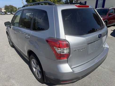 Used 2015 Subaru Forester 2.5i Premium w/ All-Weather Package AWD/4WD image 9