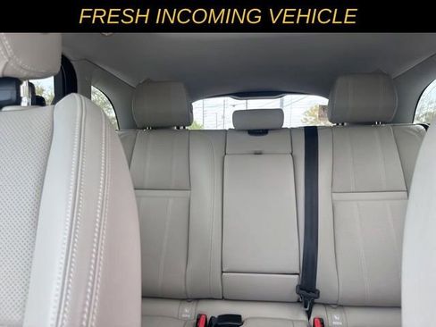 Used 2020 Land Rover Range Rover Velar S image 24