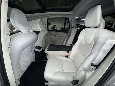 Used 2023 Volvo XC90 T8 Plus w/ Protection Package Premier AWD/4WD image 19