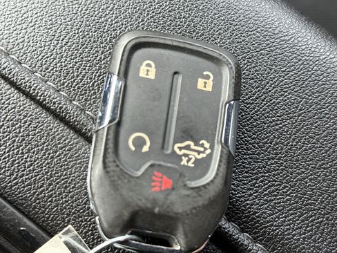 Used 2019 GMC Sierra 1500 SLT w/ SLT Premium Plus Package image 39