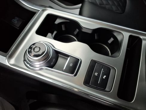 Used 2023 Ford Edge Titanium w/ Cargo Accessory Package image 25