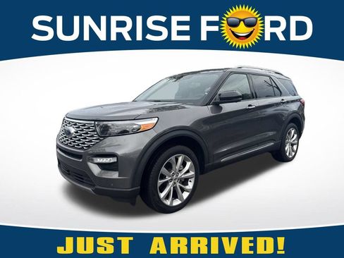 Used 2023 Ford Explorer Platinum w/ Technology Package AWD/4WD image 1