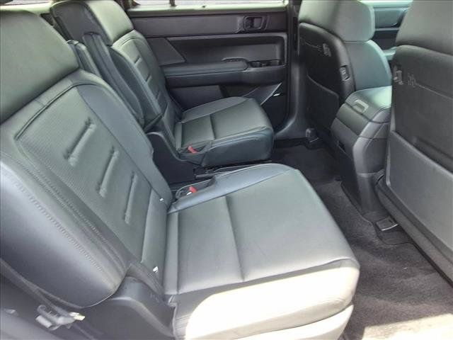 Certified 2025 Hyundai Santa Fe Calligraphy FWD image 24