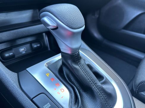 Used 2023 Kia Forte LXS w/ LXS Technology Package image 21