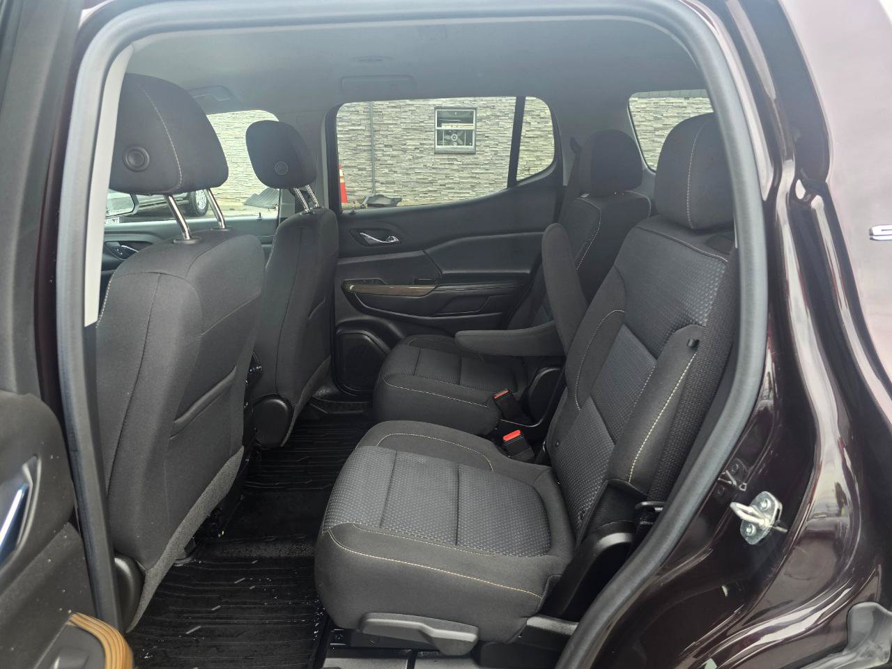 Used 2021 GMC Acadia SLE w/ Driver Convenience Package AWD/4WD image 13
