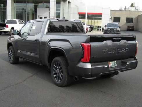 Used 2023 Toyota Tundra Platinum image 3