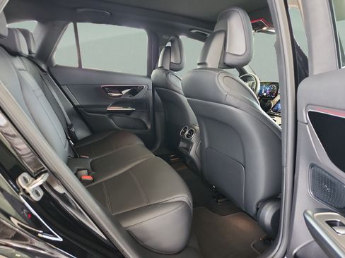 Used 2026 Mercedes-Benz GLC 300 image 20