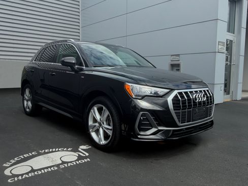 Used 2021 Audi Q3 2.0T Premium w/ Convenience Package AWD/4WD image 7