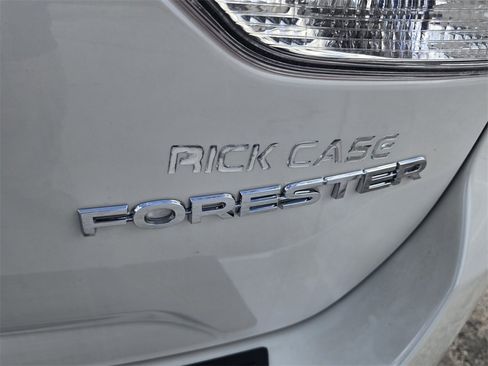 Used 2023 Subaru Forester Limited image 15