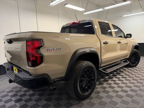 Used 2024 Chevrolet Colorado Trail Boss w/ Safety Package AWD/4WD image 4