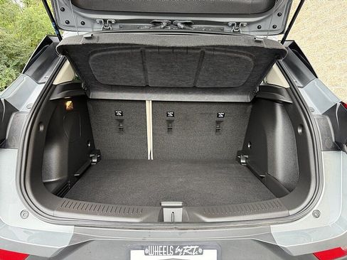 Used 2023 Buick Encore GX Preferred w/ Cold Weather Comfort Package FWD image 30