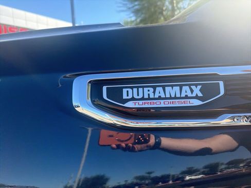 Used 2023 GMC Sierra 1500 SLT w/ SLT Premium Plus Package image 12