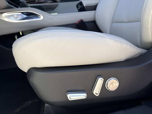 New 2026 Lincoln Nautilus Premier w/ Equipment Group 102A AWD/4WD image 20