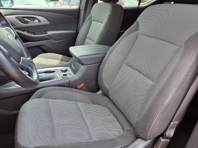 Certified 2023 Chevrolet Traverse LT AWD/4WD image 3