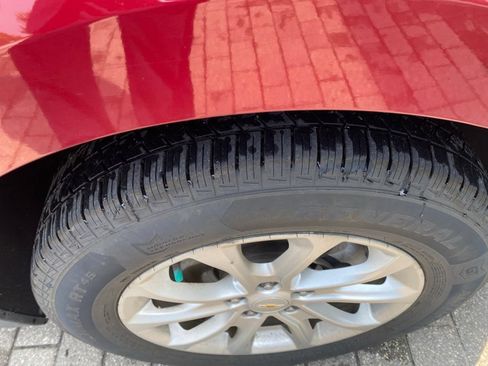 Used 2020 Chevrolet Equinox LT FWD image 13