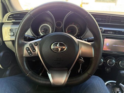 Used 2015 Scion tC 2D Hatchback image 23