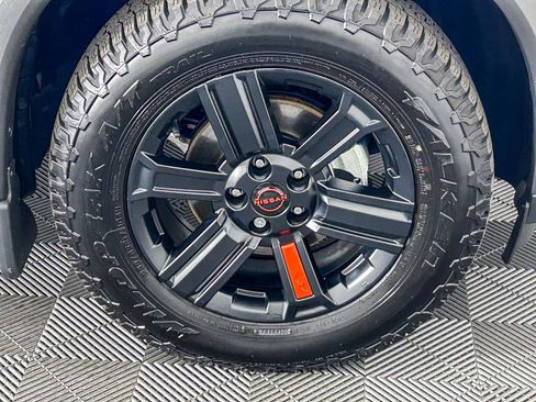 Certified 2025 Nissan Rogue SV image 12