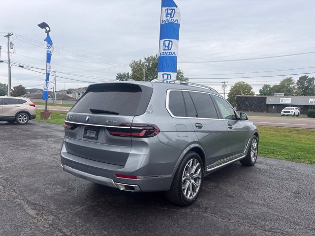 Used 2025 BMW X7 xDrive40i w/ Executive Package AWD/4WD image 5