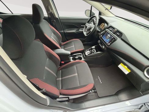 New 2025 Nissan Versa SR w/ Trunk Package FWD image 27