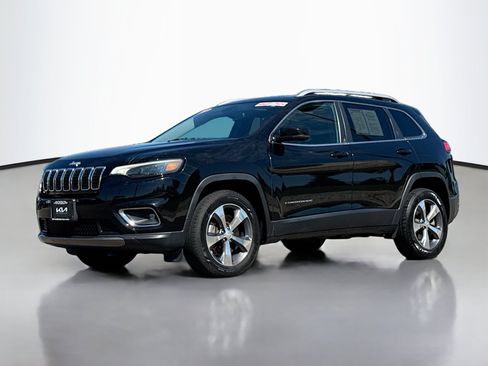 Used 2019 Jeep Cherokee Limited AWD/4WD image 3