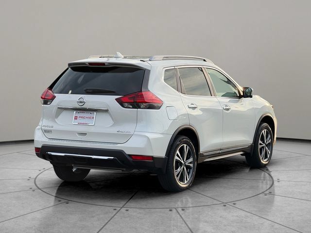 Used 2017 Nissan Rogue SL w/ SL Premium Package AWD/4WD image 7