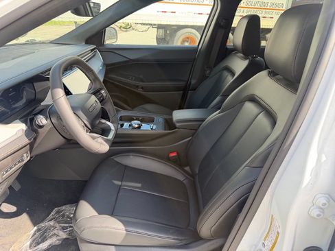 New 2026 Jeep Cherokee Limited AWD/4WD image 18