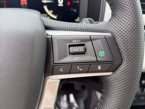 New 2026 Mitsubishi Outlander SE FWD image 5