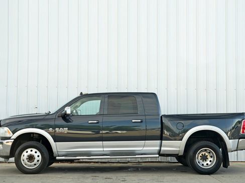 Used 2015 RAM 3500 Laramie image 7