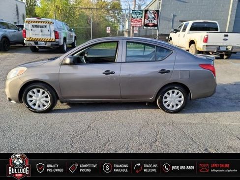 Used 2013 Nissan Versa S Plus FWD image 9