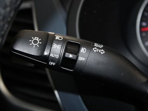Used 2021 Kia Seltos S FWD image 32