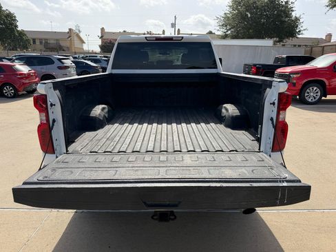 Used 2022 Chevrolet Silverado 2500 Custom w/ Custom Convenience Package AWD/4WD image 23