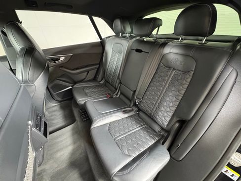 Used 2021 Audi RS Q8 4.0T w/ Black Optic Package image 12