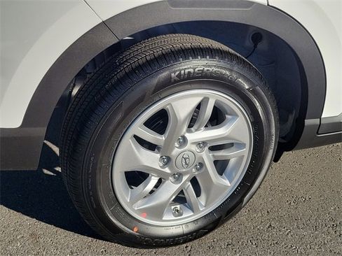 New 2026 Hyundai Venue SE image 22