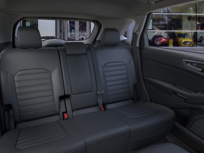 Used 2024 Ford Edge SEL w/ Convenience Package AWD/4WD image 11