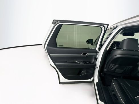 Used 2025 Hyundai Palisade SEL FWD image 26