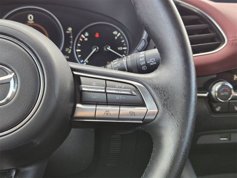 Used 2021 MAZDA MAZDA3 Premium Plus image 29