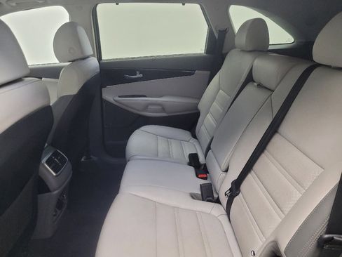 Used 2018 Kia Sorento SX AWD/4WD image 18