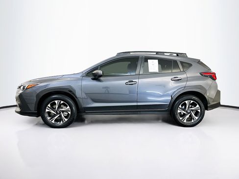 Used 2024 Subaru Crosstrek 2.0i Premium image 4