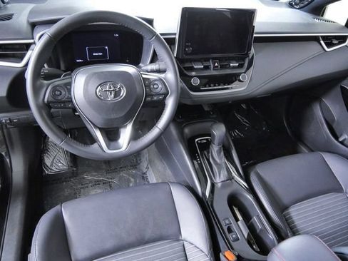 Used 2024 Toyota Corolla XSE FWD image 3