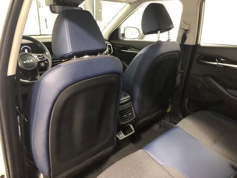 Certified 2024 Kia Seltos S image 16