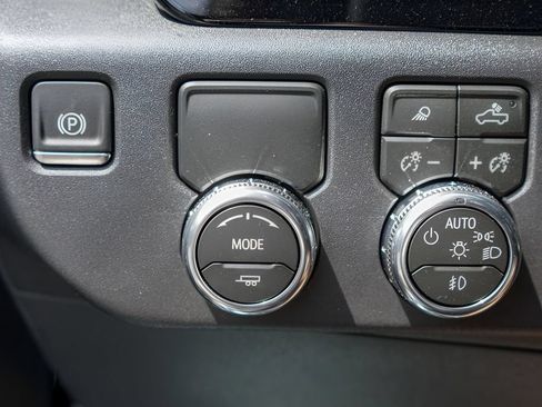 New 2026 GMC Sierra 1500 SLT RWD image 15