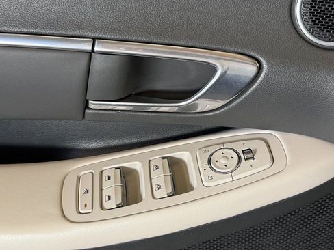 Used 2023 Hyundai Sonata SEL FWD image 17