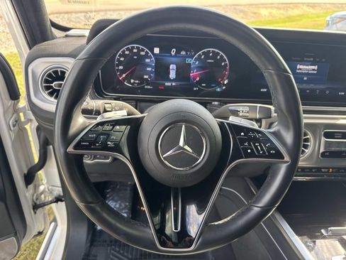 Used 2025 Mercedes-Benz G 550 image 22
