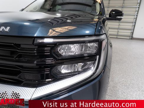 Used 2025 Ford Expedition Platinum w/ Platinum Ultimate Package AWD/4WD image 8