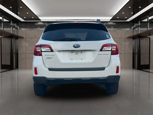 Used 2015 Subaru Outback 2.5i Premium AWD/4WD image 11
